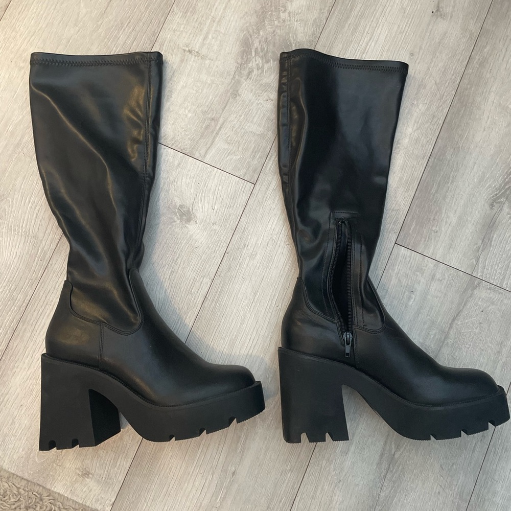 Black boots